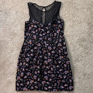 Atmosphere Black and Floral Lace Top